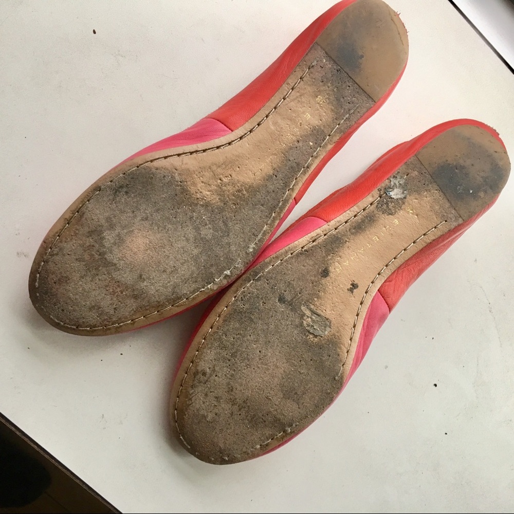 Shoe - Picture 3 of 3